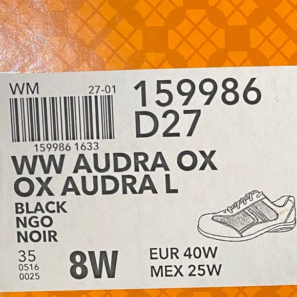 NIB Safe T Step Sneakers, Black, size 8 Wide. Designed for Slip Proof Security. - Picture 11 of 11